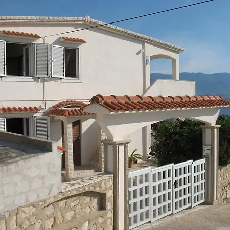 Vera Appartamento Pag Town