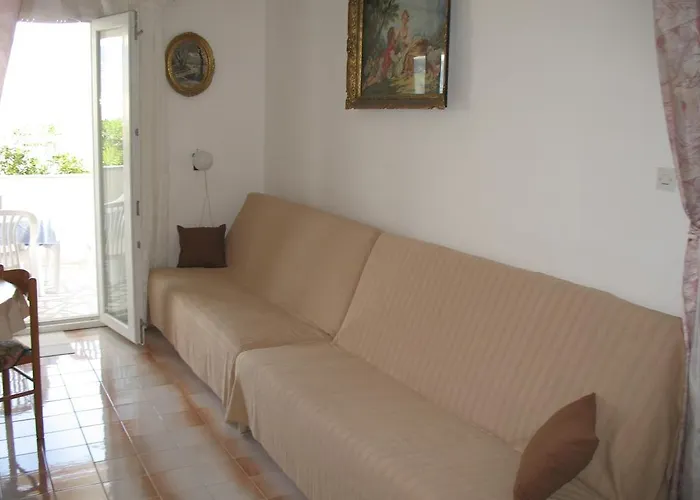 Vera Apartman *